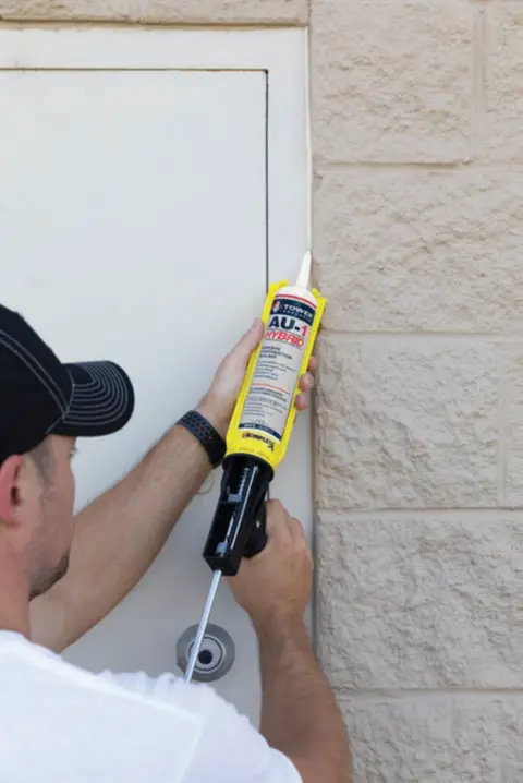 Au 1 hybrid tube application door